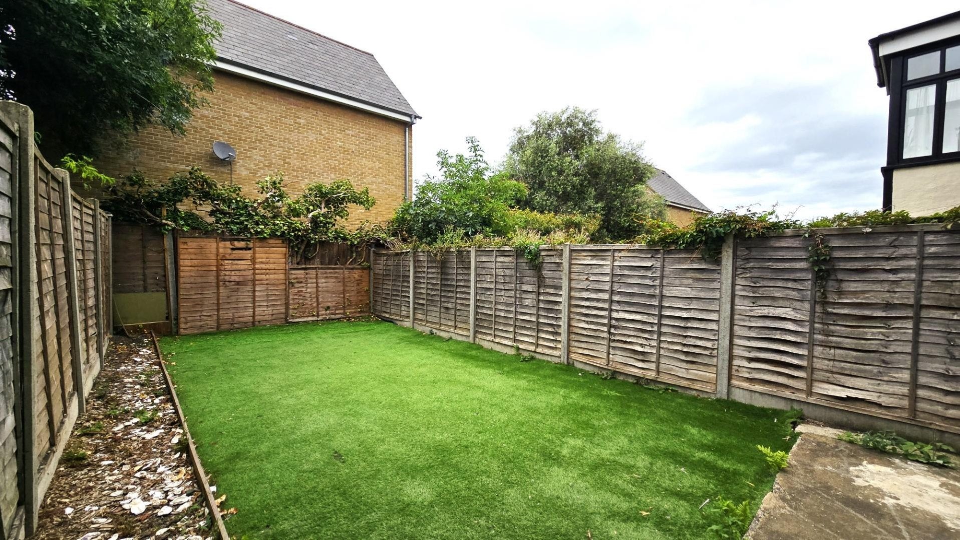 Flat Beresford Road in Greater London