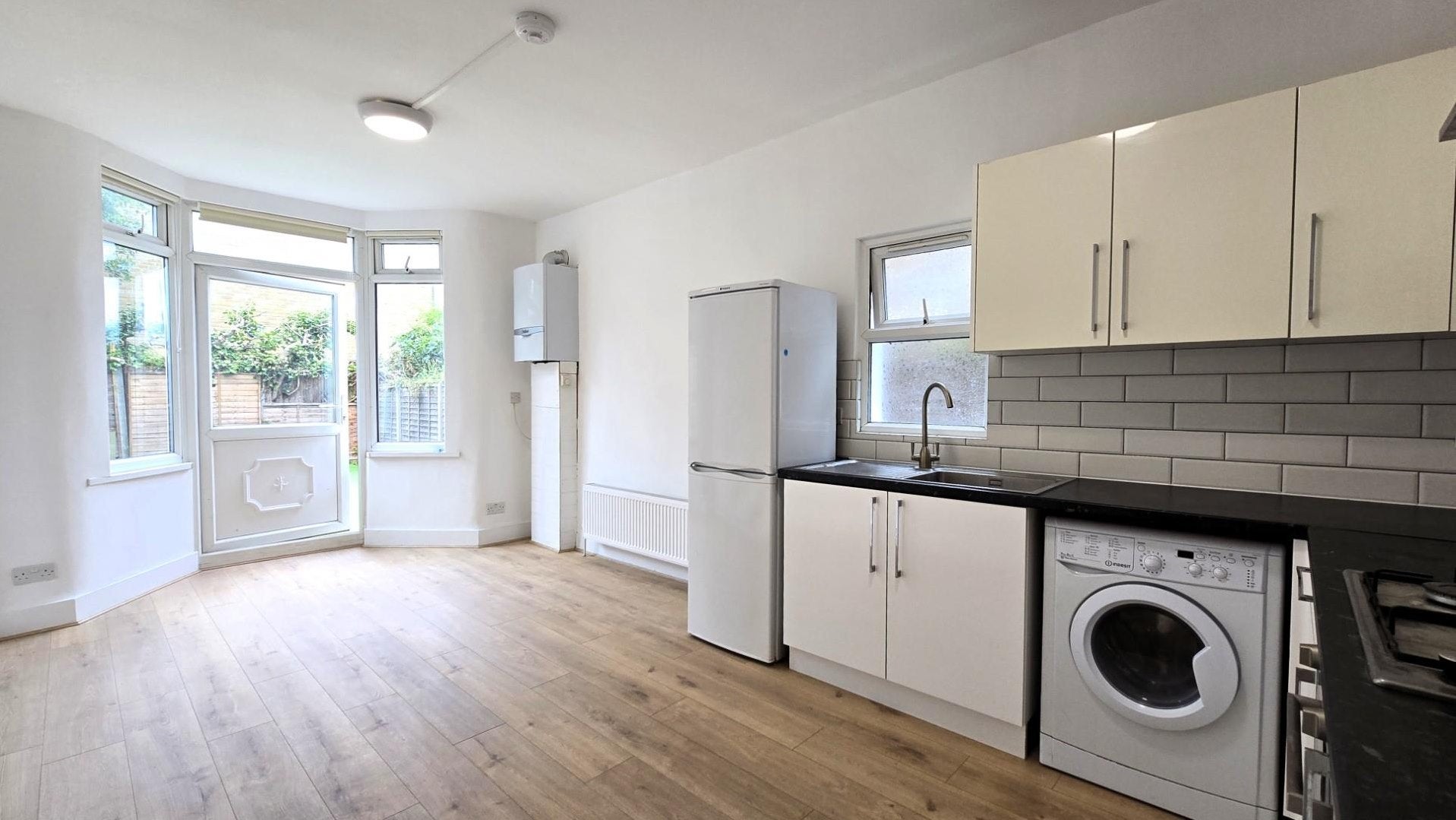 Flat Beresford Road in Greater London