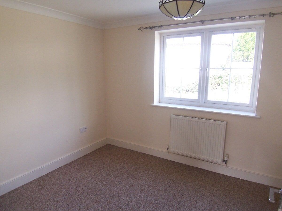 Flat The Square in Grampound Road