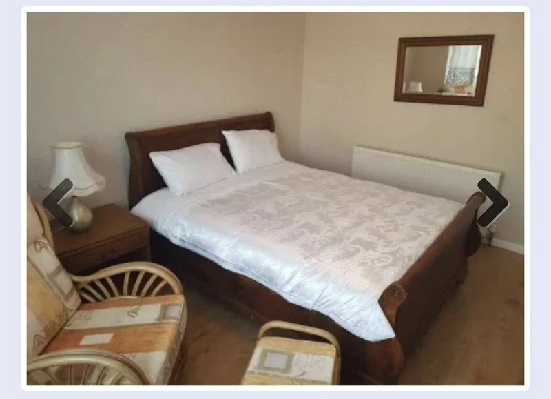 Room Dunstable Road in Luton