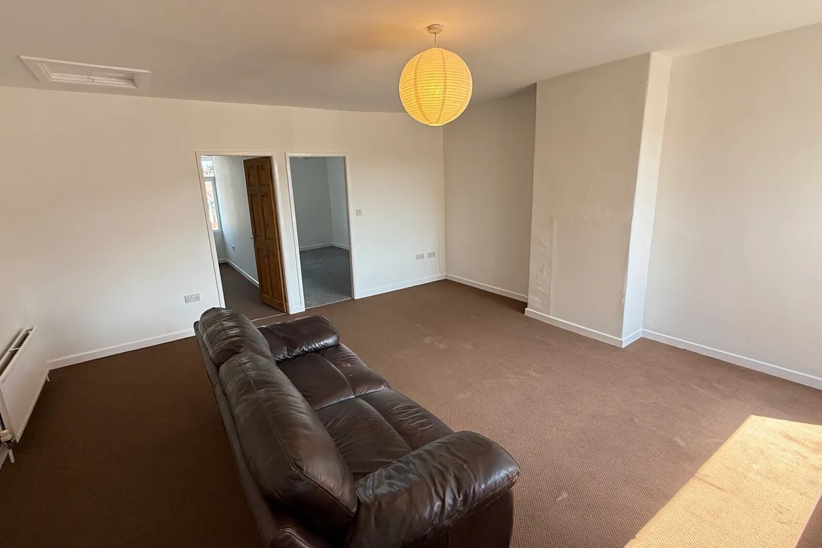 Flat Houghton Road in Thurnscoe