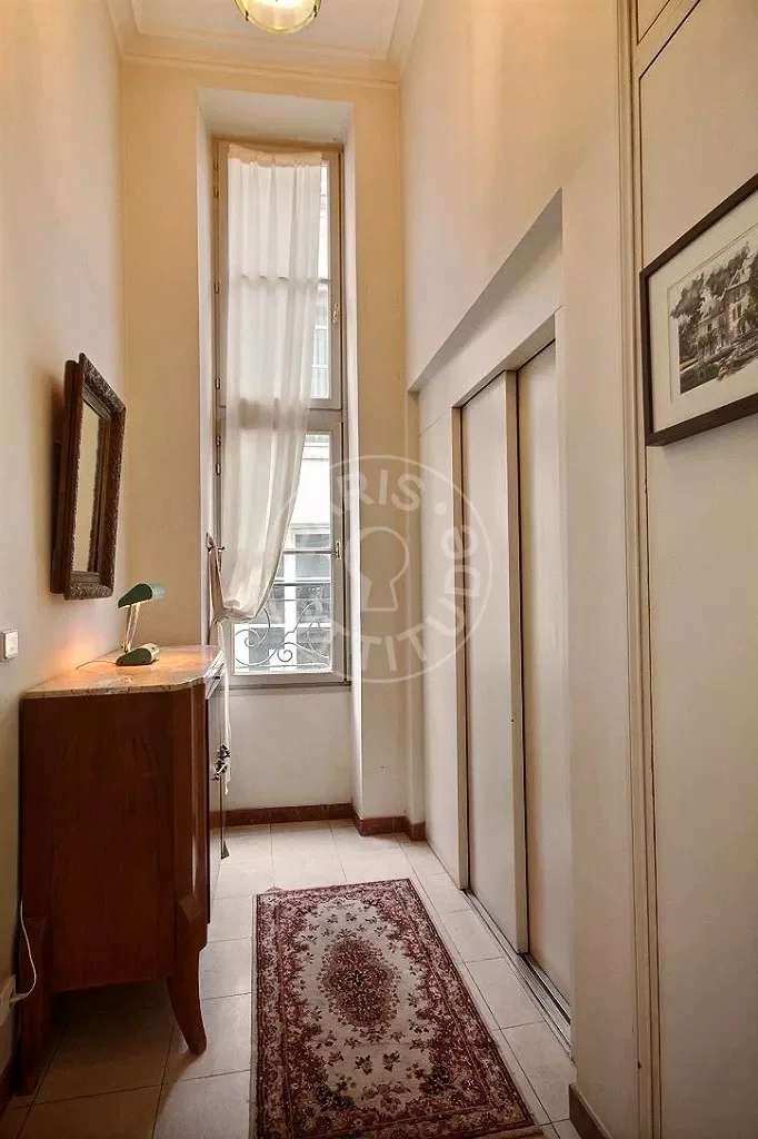 Appartement Rue Saint-Joseph à Paris