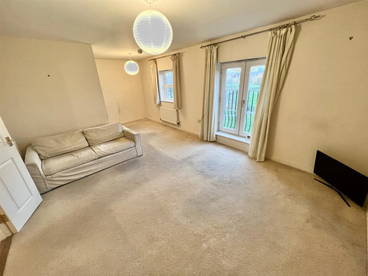 Flat Elizabeth Way in Coventry