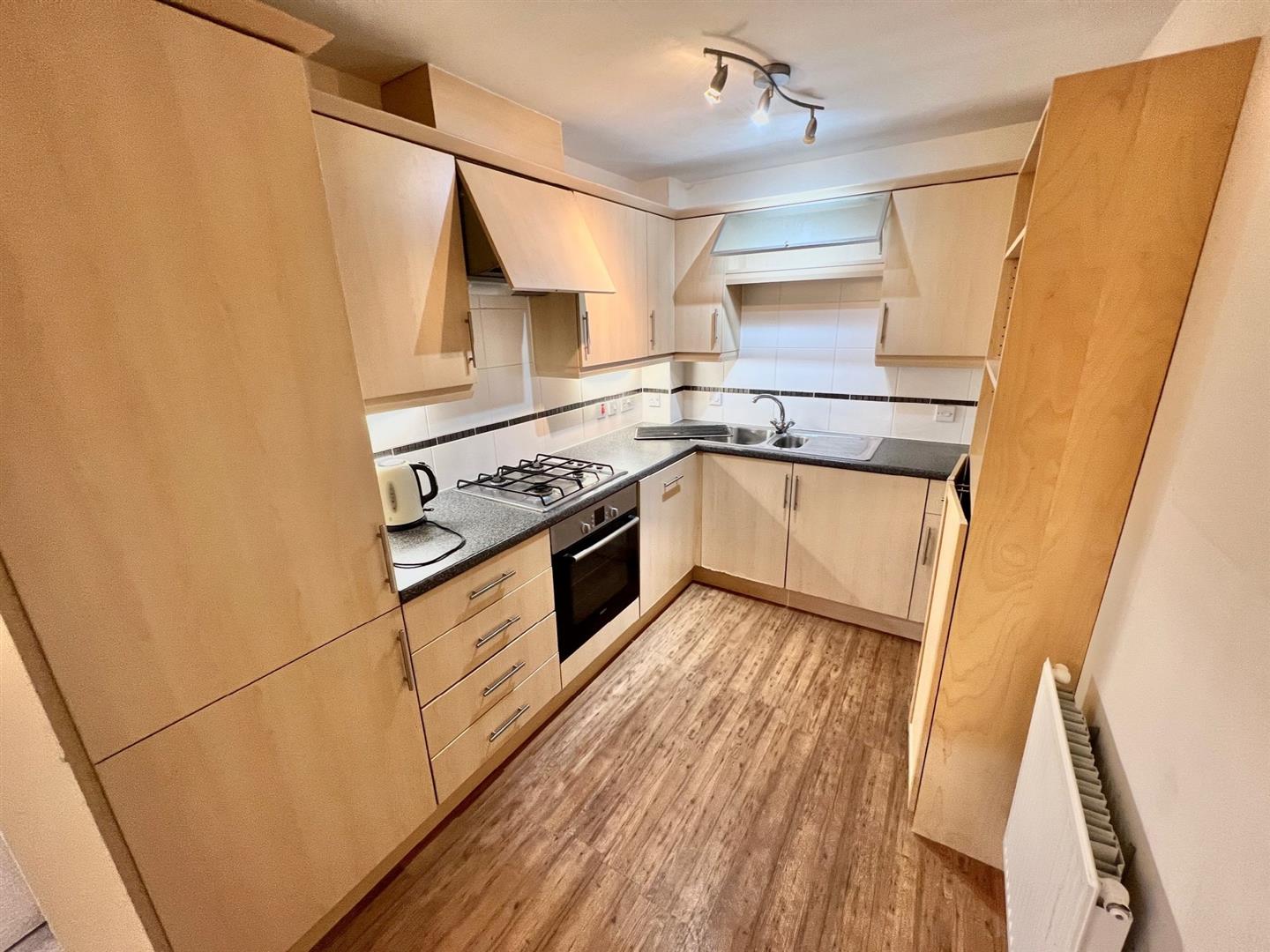 Flat Elizabeth Way in Coventry