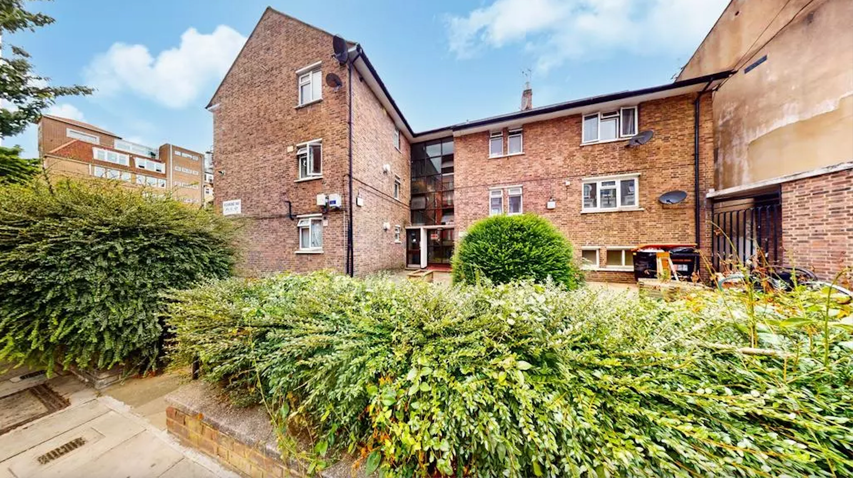 Flat Richmond Way in Greater London