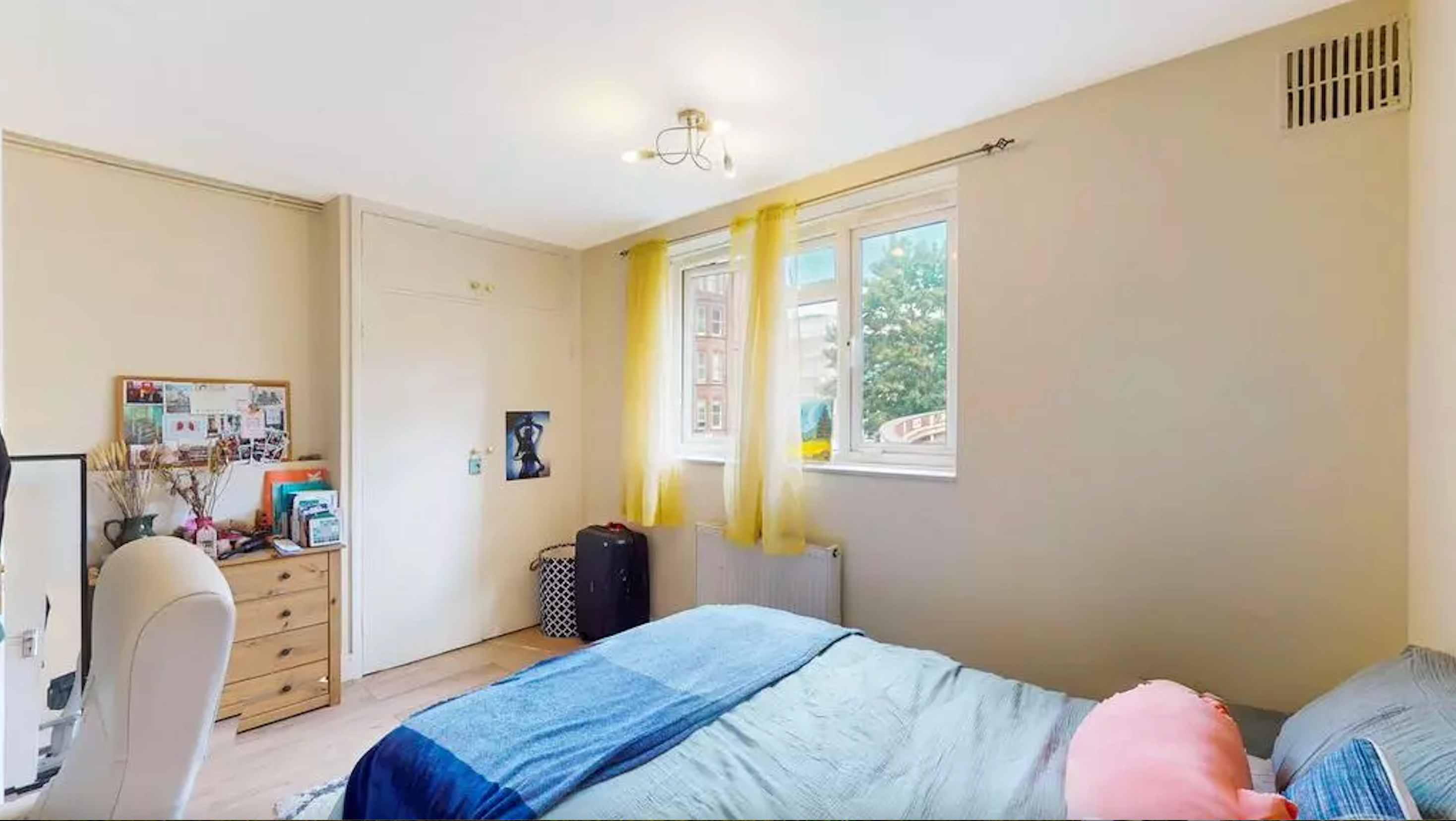 Flat Richmond Way in Greater London