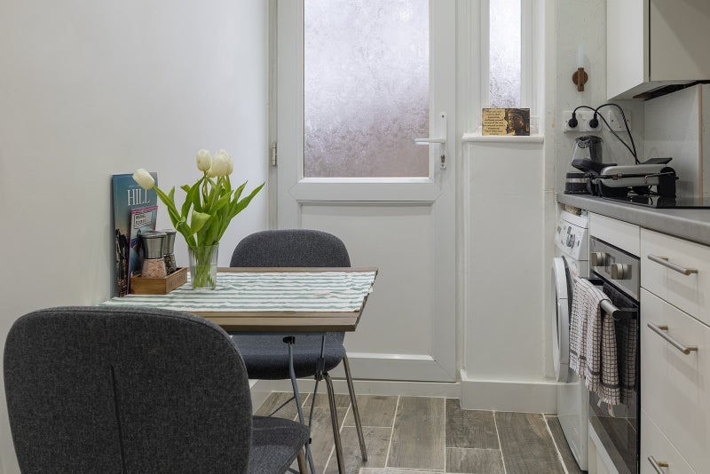 Room Sydney Road in Greater London