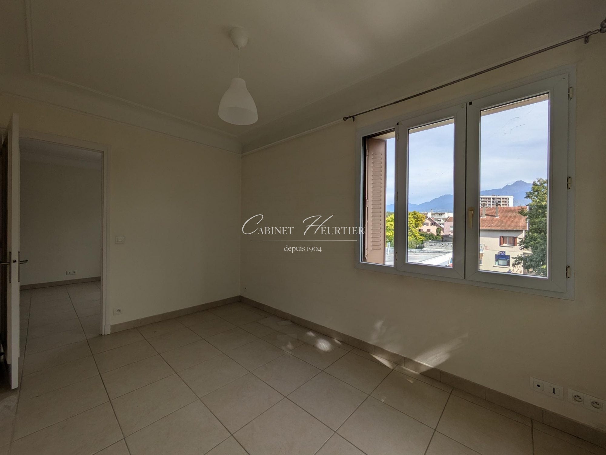 Appartement Rue Aimon de Chissé à Grenoble