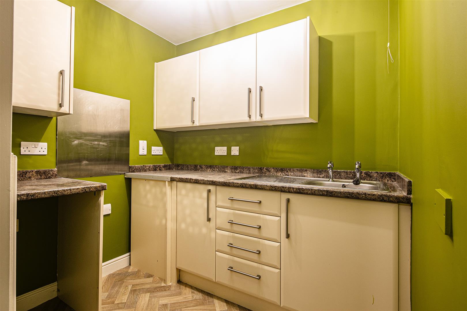 Flat St Barnabas Road in Sheffield