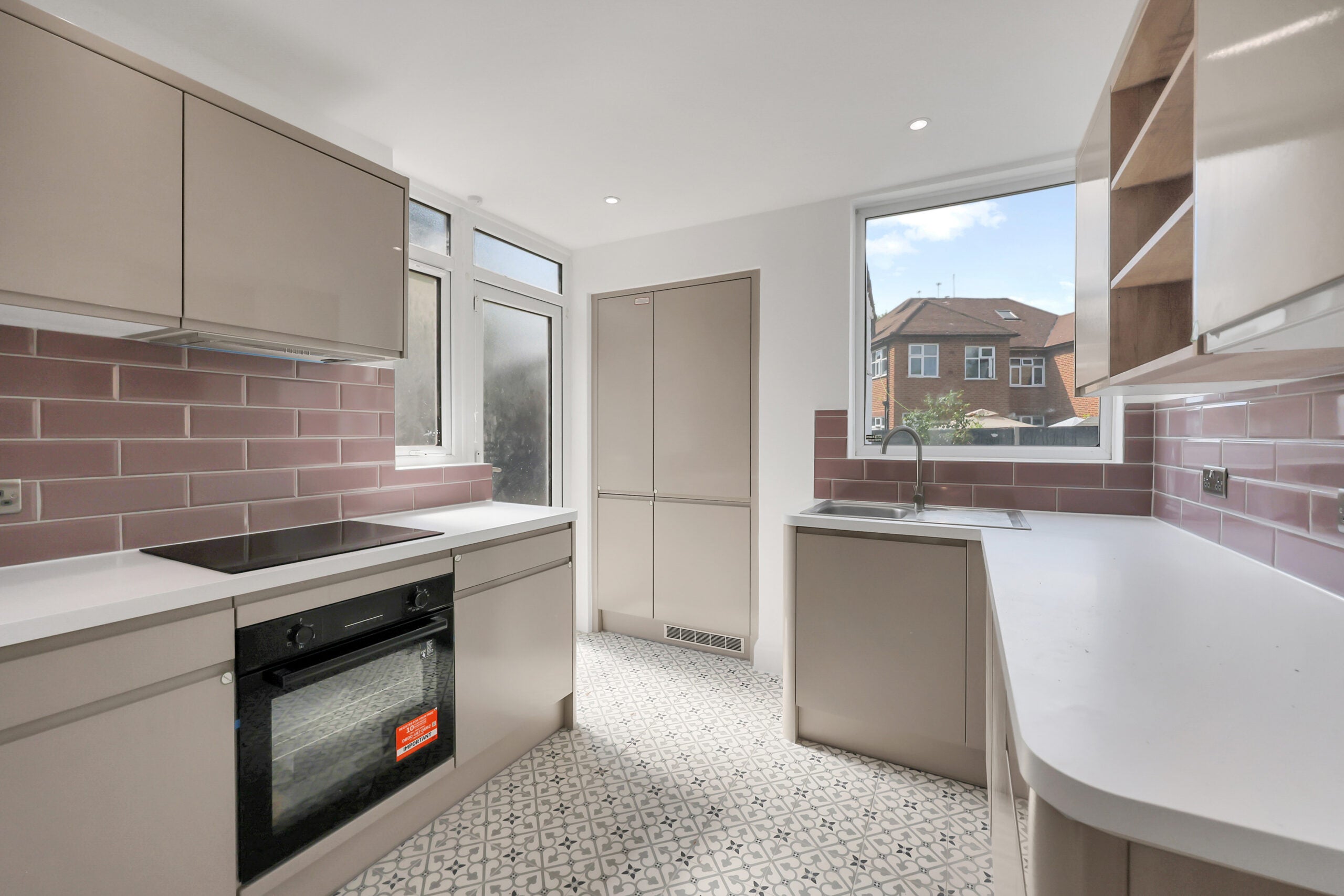 House Fairlight Close in Greater London