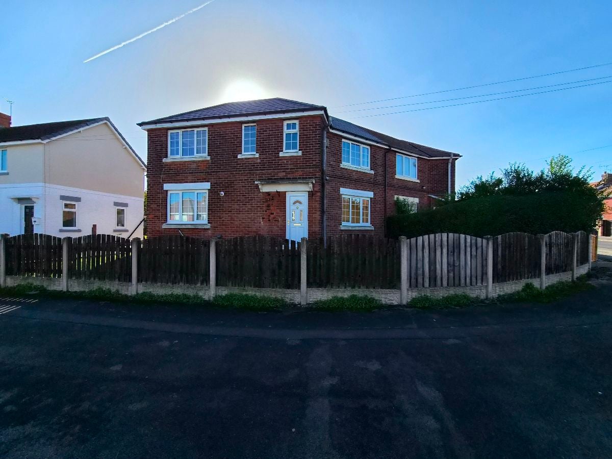 House Dukeries Crescent in Bassetlaw