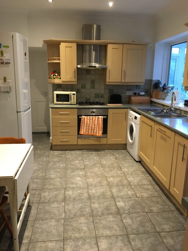 Room Pembroke Street in Tonyrefail