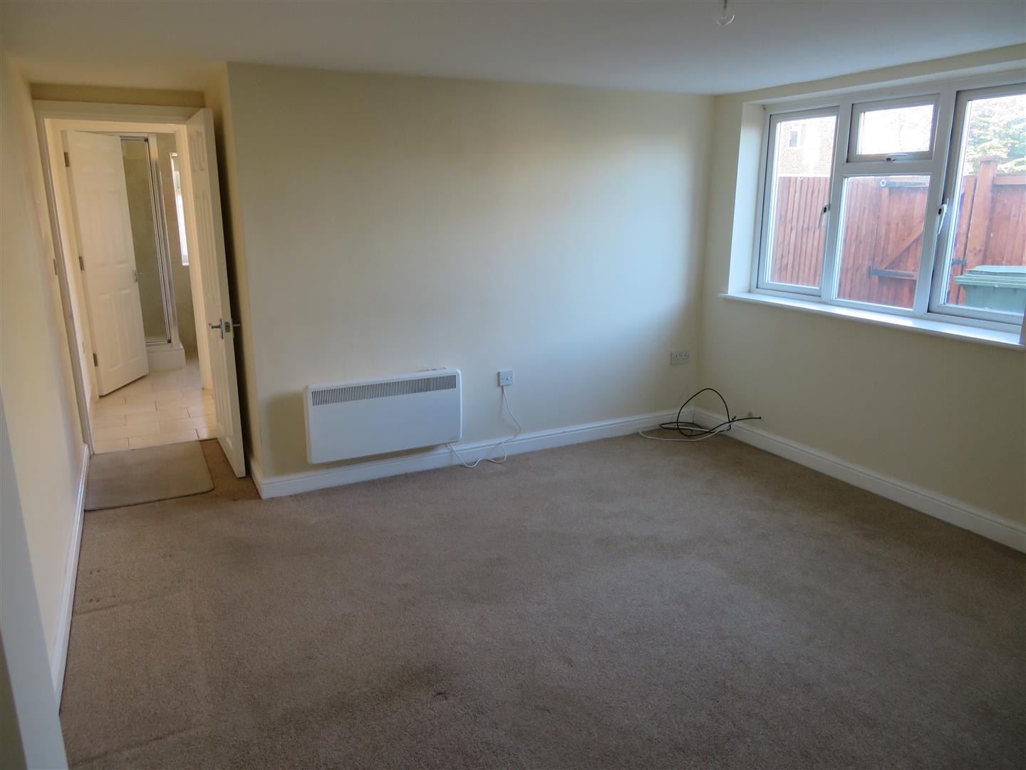 Flat Thomas Road in Borough of Swale