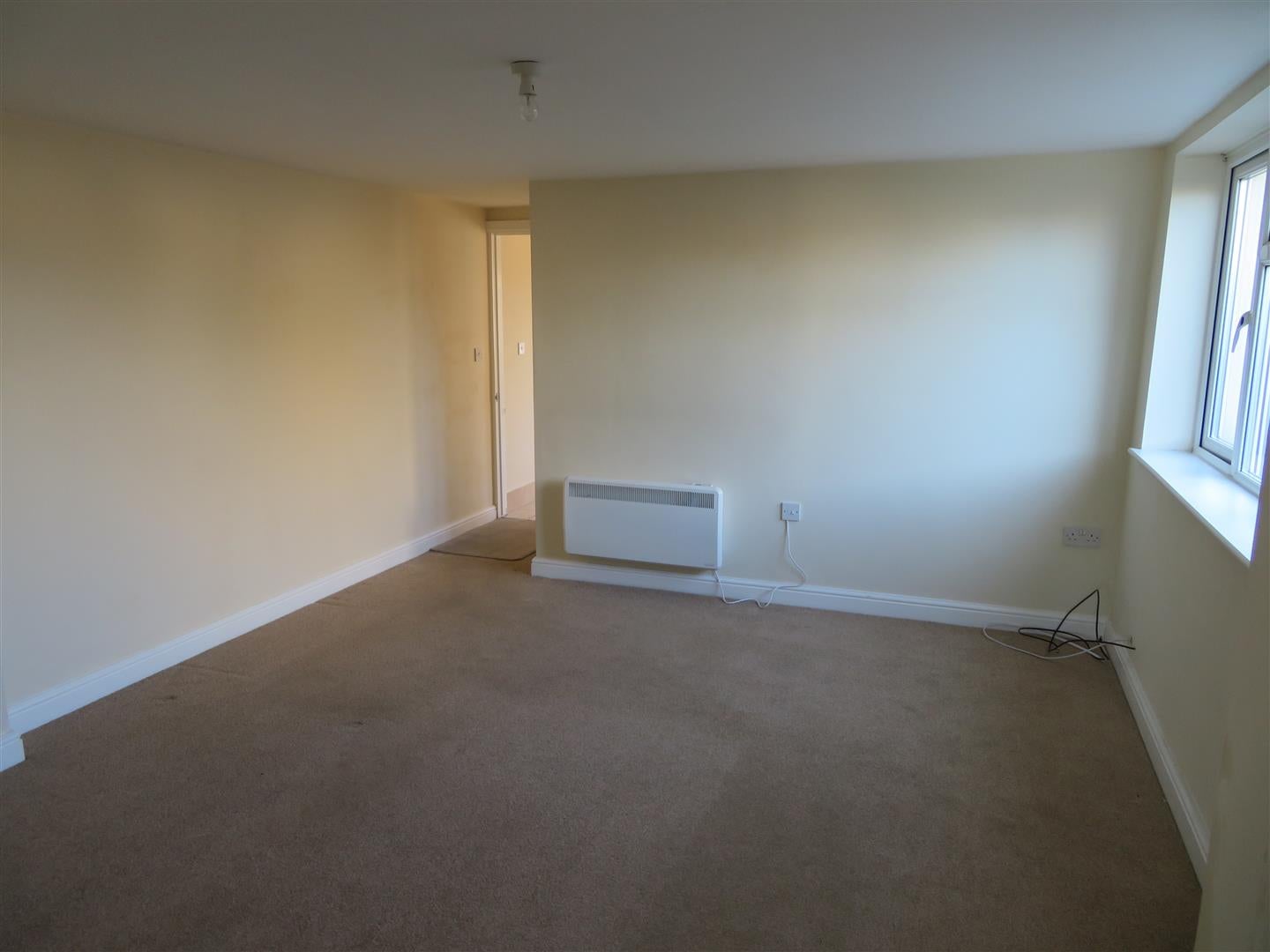 Flat Thomas Road in Borough of Swale