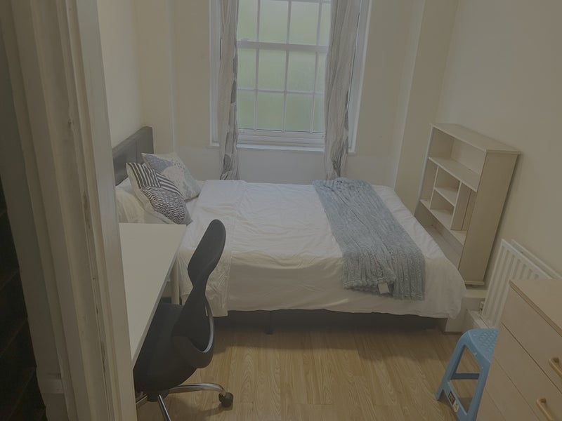 Room Tyers Street in Greater London