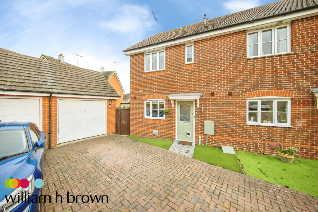 House Cinnabar Close in Babergh
