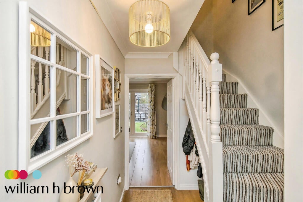 House Cinnabar Close in Babergh