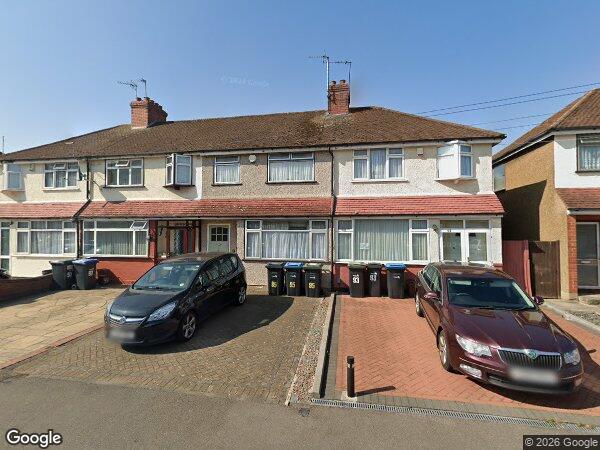 House Mapleton Crescent in Greater London