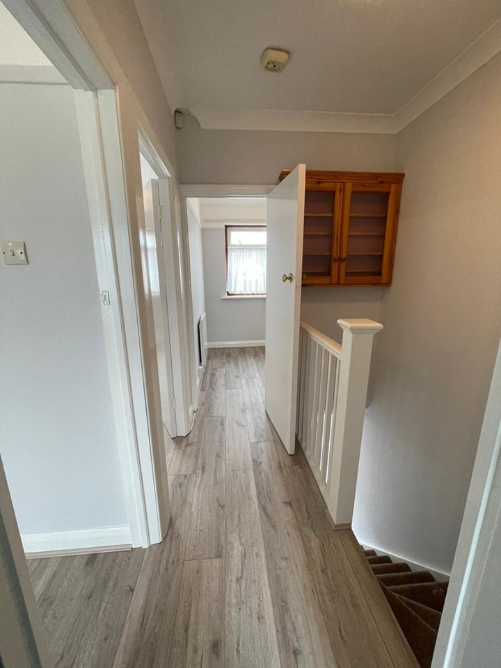 House Mapleton Crescent in Greater London