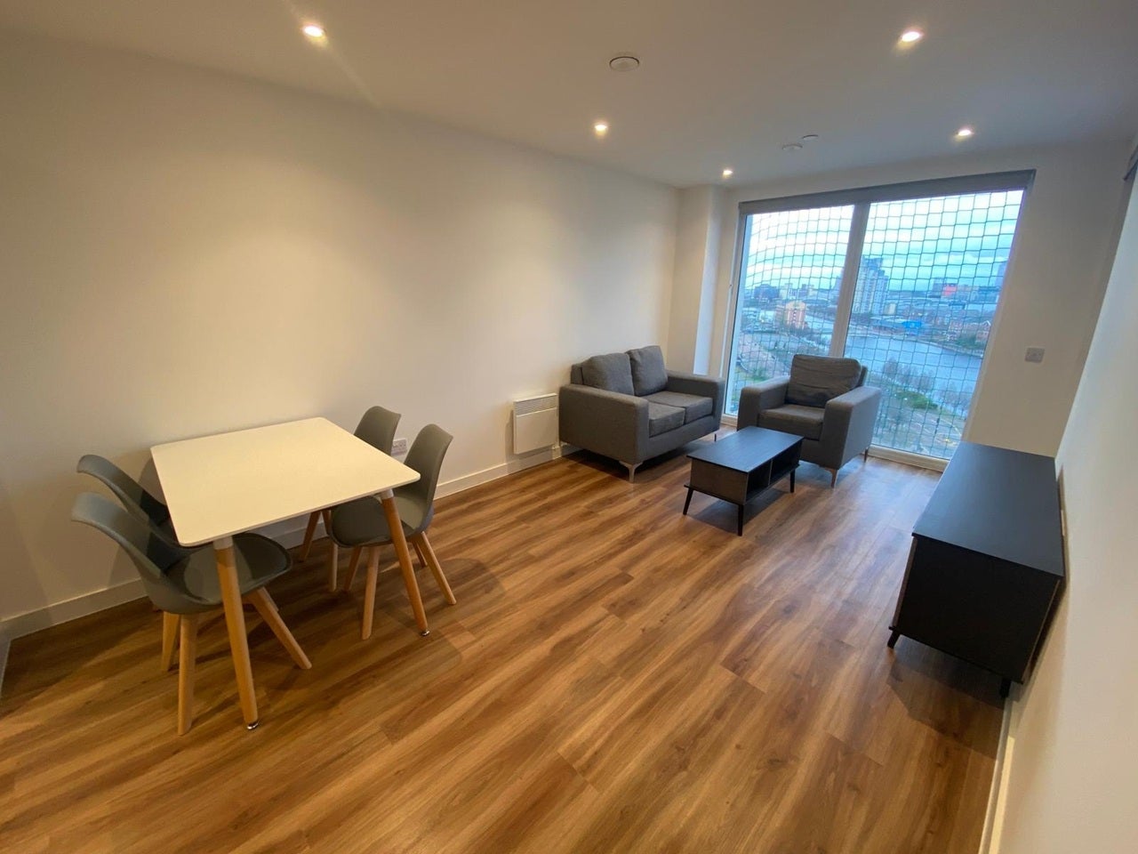 Flat Elmira Way in Salford