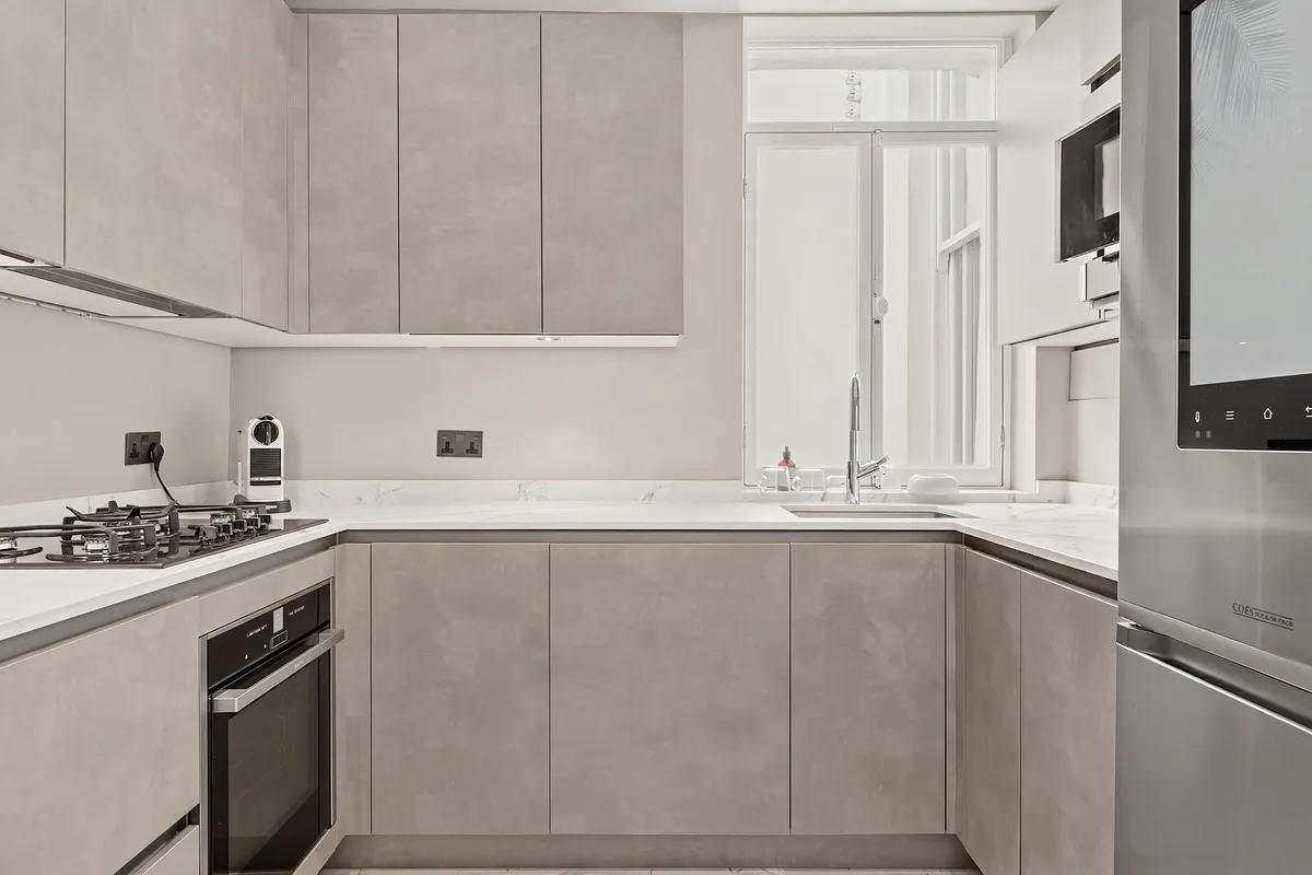 Flat Warrington Crescent in City of Westminster