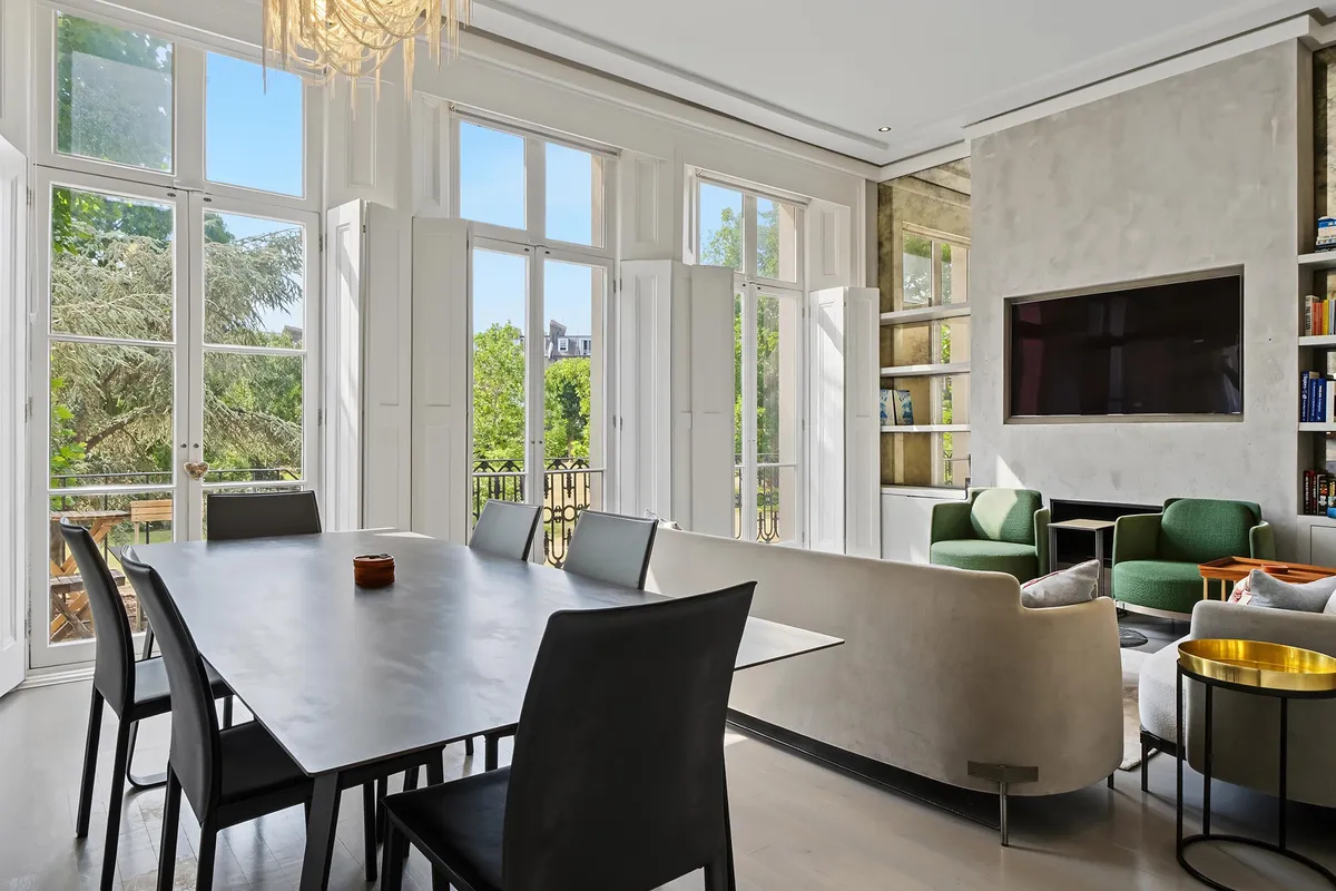 Flat Warrington Crescent in City of Westminster