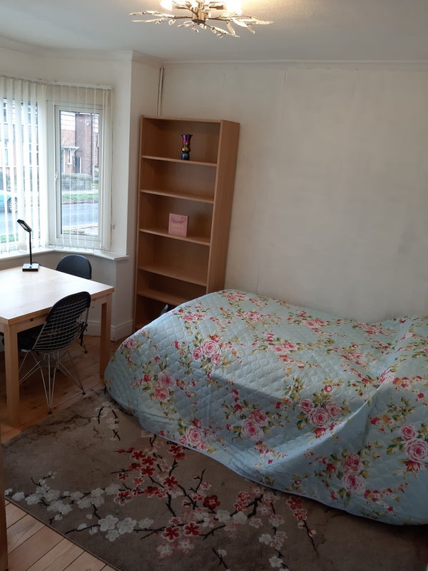 Room Woolacombe Lodge Road in Birmingham