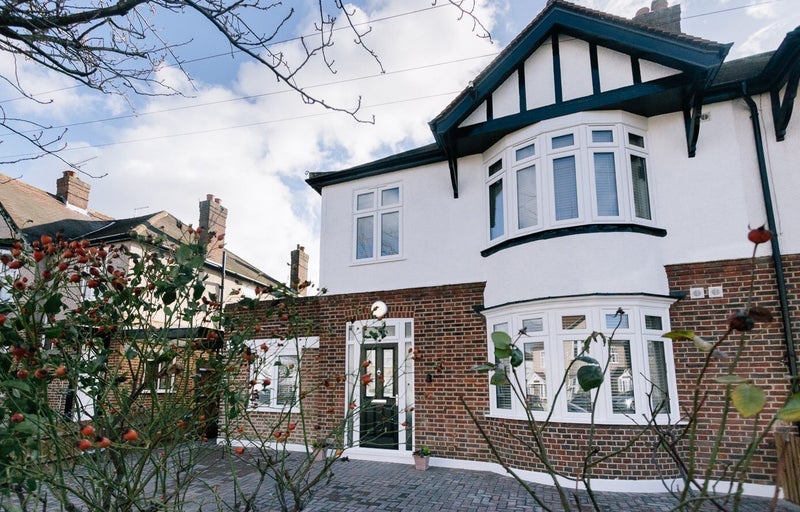 Room Callander Road in Greater London