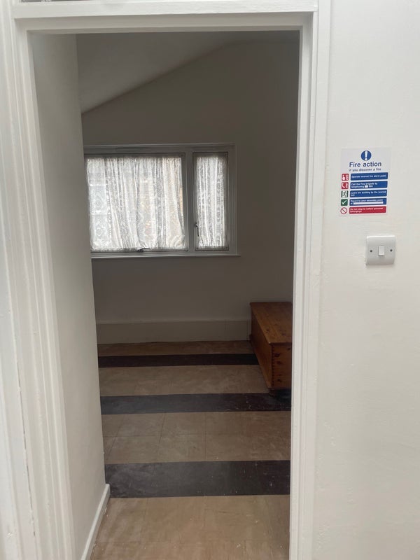 Room Dunelm Grove in Greater London