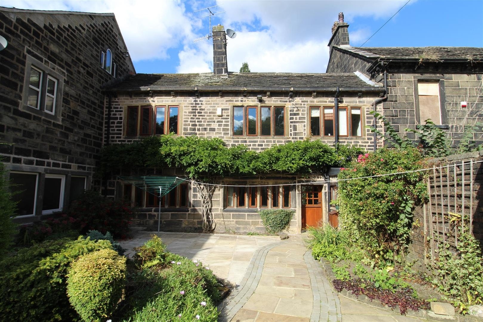 House Nest Lane in Calderdale