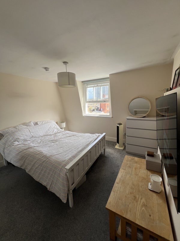 Room St. John Street in Greater London