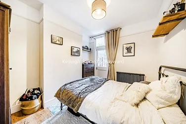 Flat St Norbert Green in Greater London