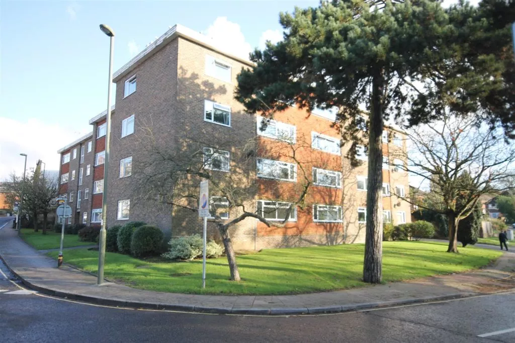 Flat Bridge Street in Mole Valley
