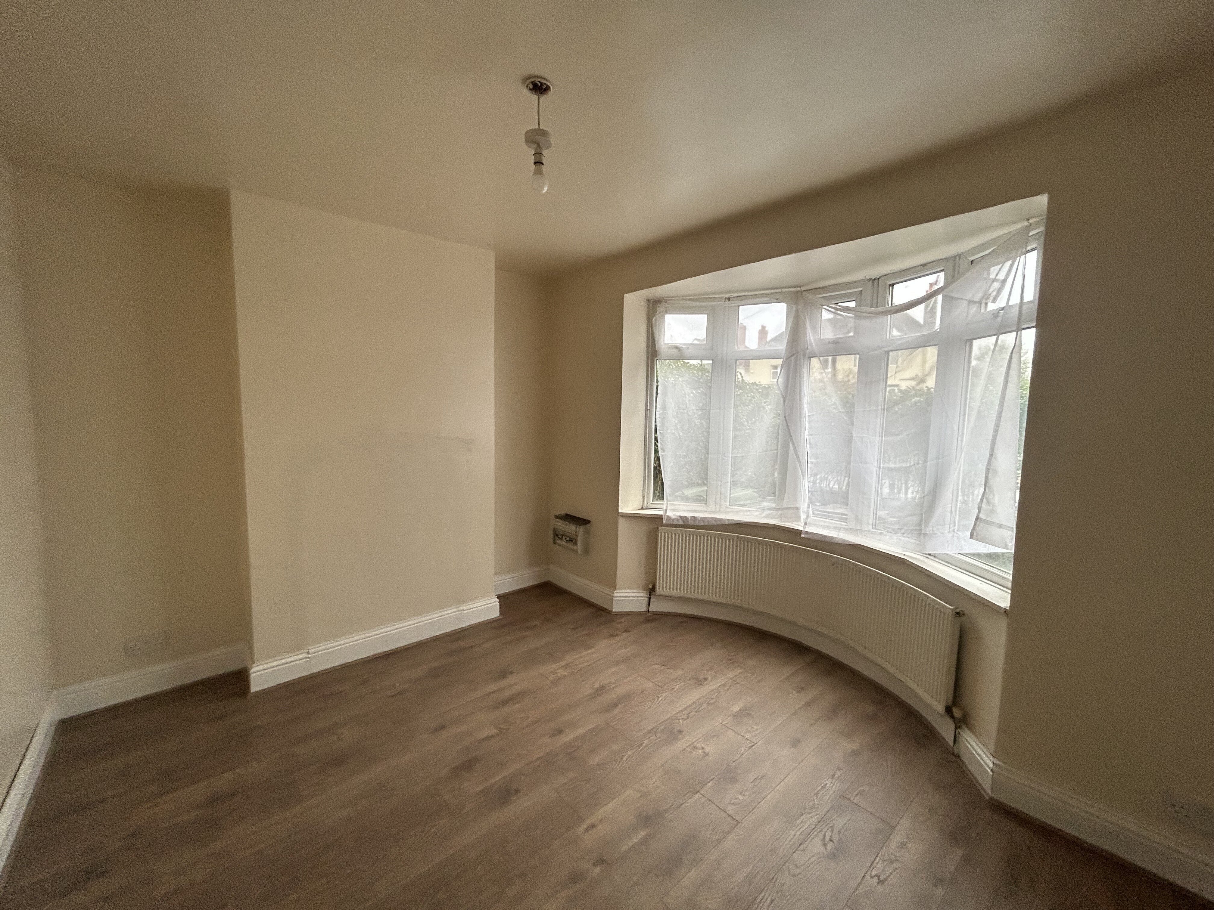 Flat Goldthorn Hill in Wolverhampton