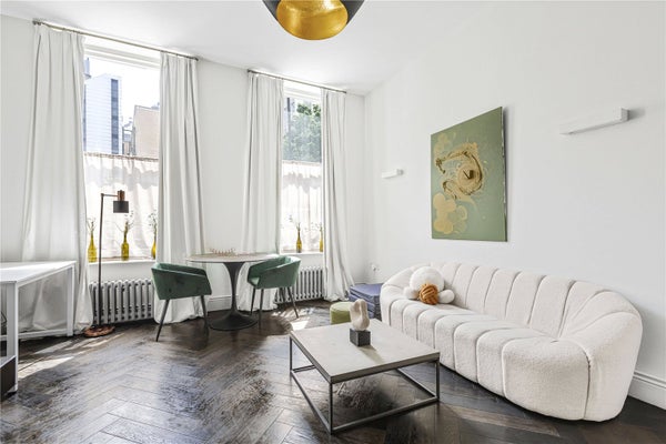Flat Guilford Street in London