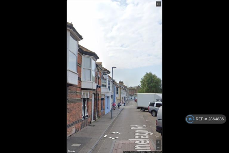 Flat Ranelagh Road in Weymouth