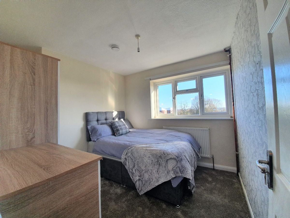 Room Whernside Way in Duston