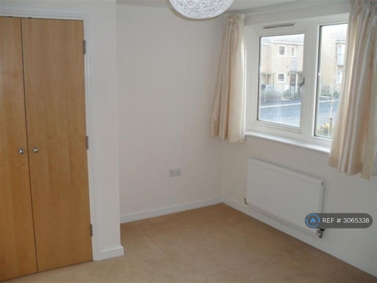 Flat Charles Studd Road in Northampton