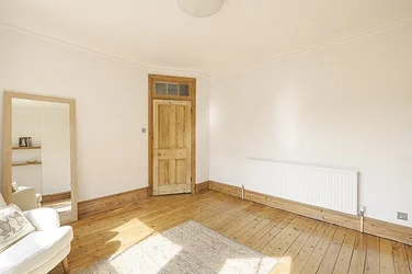 Flat Pulton Place in Greater London