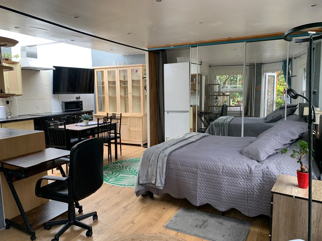 Flat Villacourt Road in Greater London