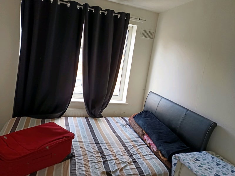 Room St Albans Avenue in Greater London