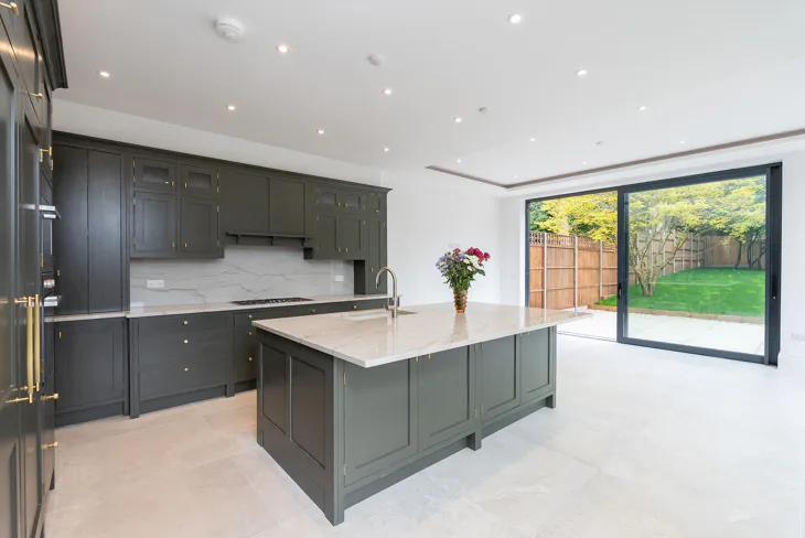 House Heath Ridge Green in Elmbridge
