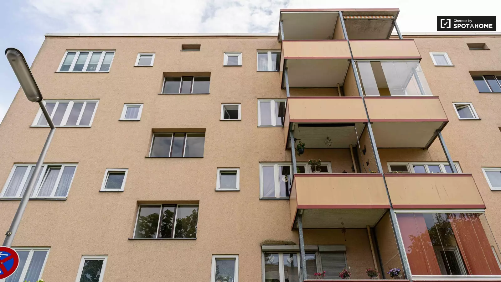 Wohnung Karl-Elsasser-Straße in Berlin