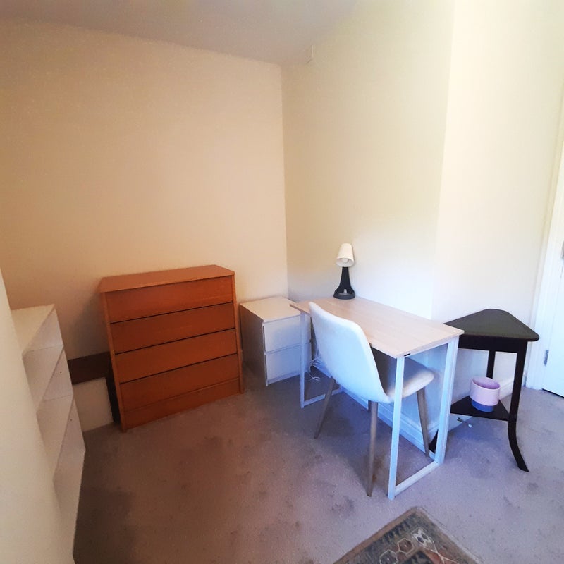 Room Wood Lane in Nottingham