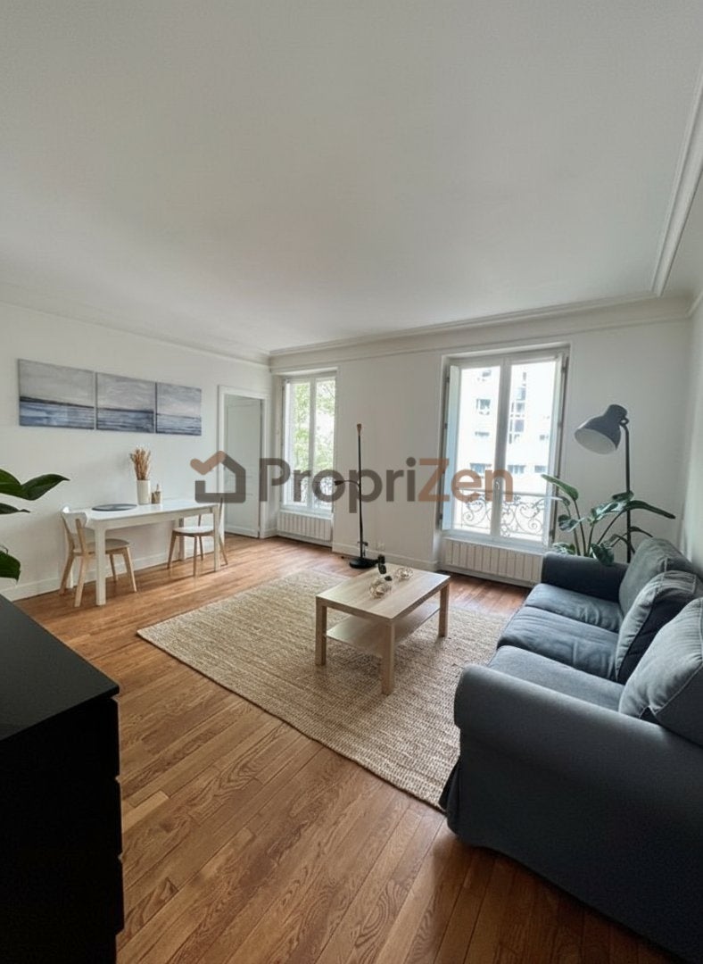 Flat Rue Gros in Paris