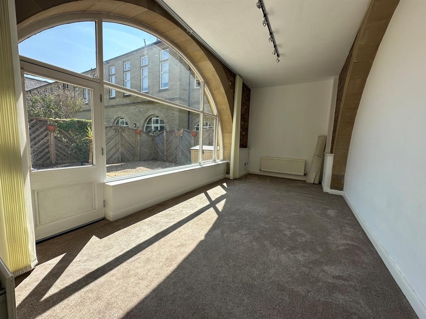Flat Free School Lane in Calderdale