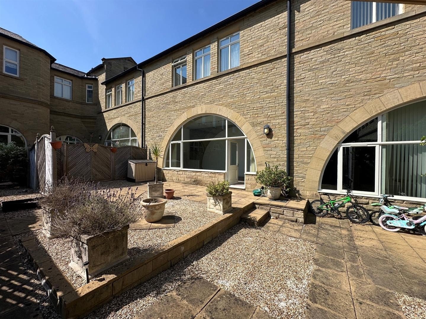 Flat Free School Lane in Calderdale