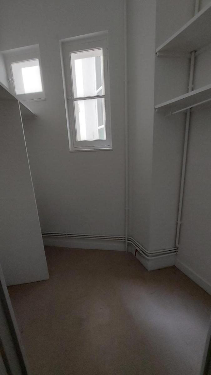 House Rue Louis de Romain in Angers