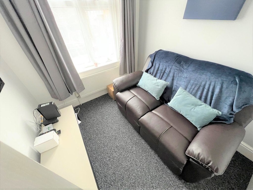 Room Burgess Road in Southampton