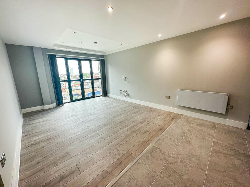 Flat Bowmars Lane in Leicester